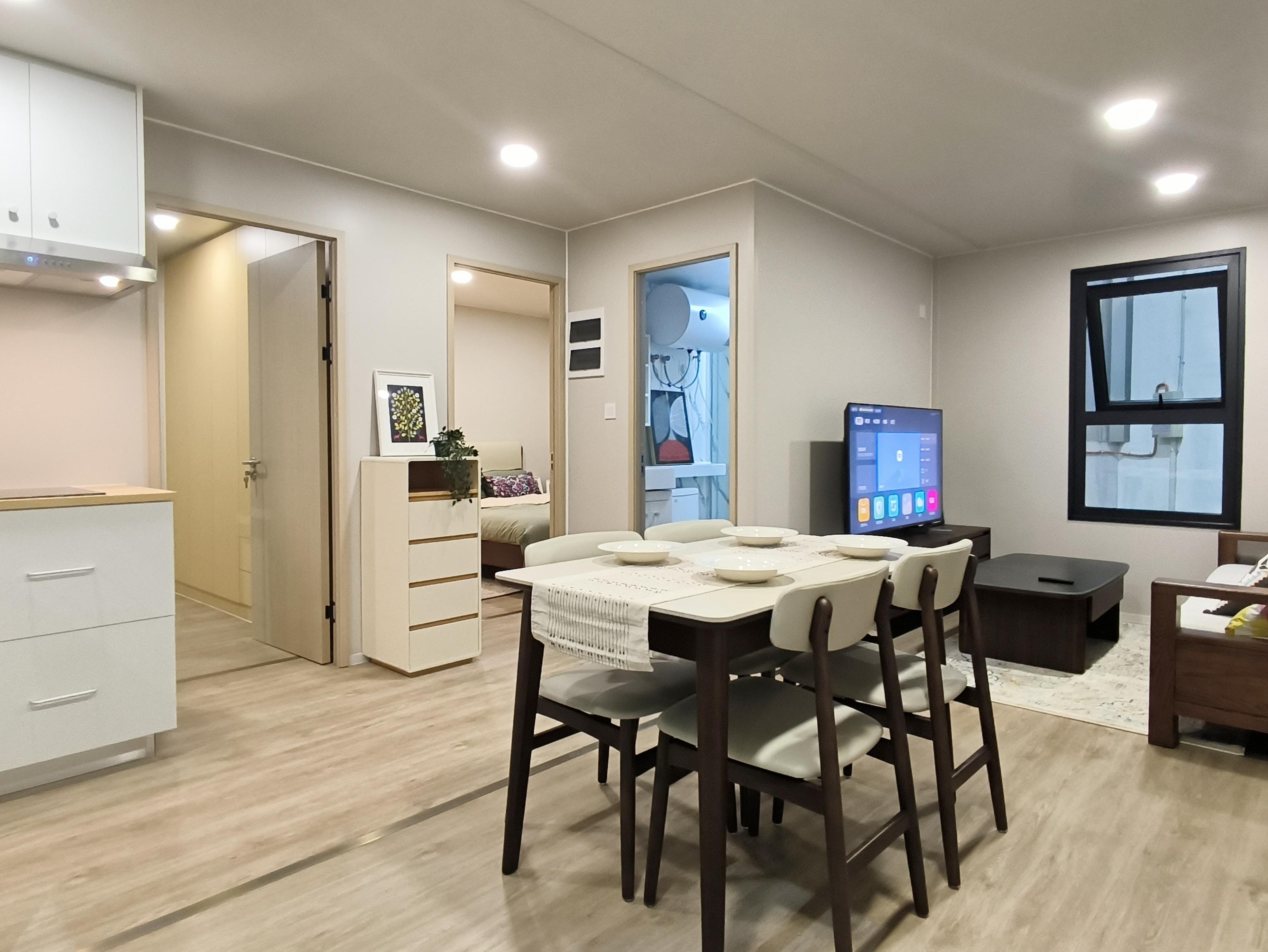 Annexe interior view 1