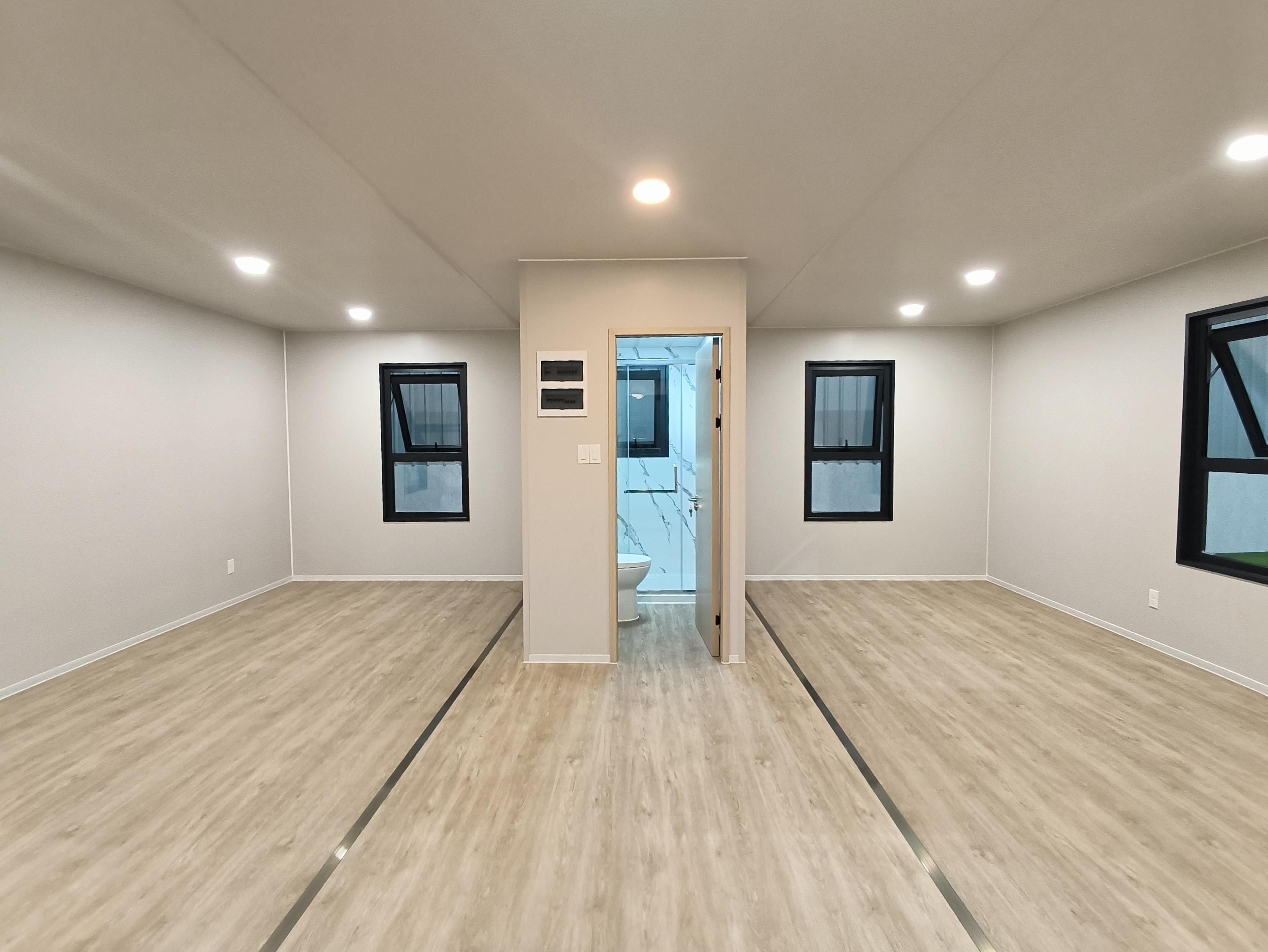Hub interior view 1